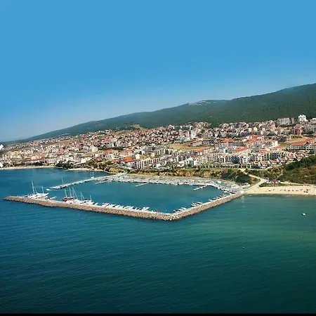 Apartment Premium Ferienwohnung Sweti Wlas Polarstar Beach Luxury Apartment 150 M Zum Strand Pool 2 Schlafzimmer Und Wohnkueche Meeresblick Google Tv Bis Zu 6 Personen Sveti Vlas