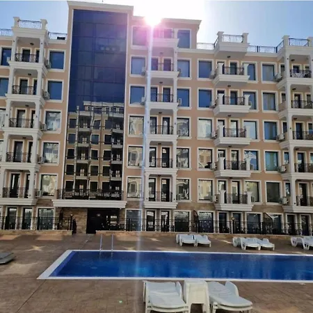 Premium Ferienwohnung Sweti Wlas Polarstar Beach Luxury Apartment 150 M Zum Strand Pool 2 Schlafzimmer Und Wohnkueche Meeresblick Google Tv Bis Zu 6 Personen Sveti Vlas