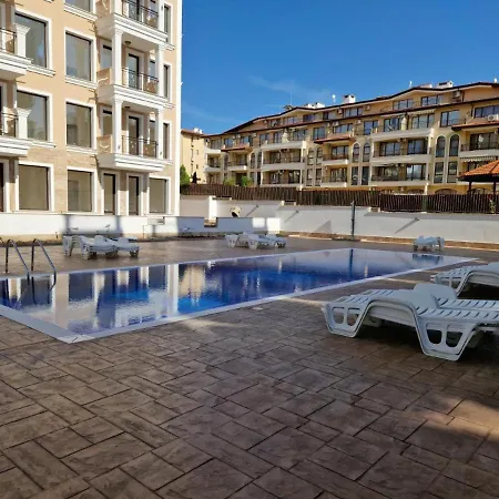 Apartment Premium Ferienwohnung Sweti Wlas Polarstar Beach Luxury Apartment 150 M Zum Strand Pool 2 Schlafzimmer Und Wohnkueche Meeresblick Google Tv Bis Zu 6 Personen