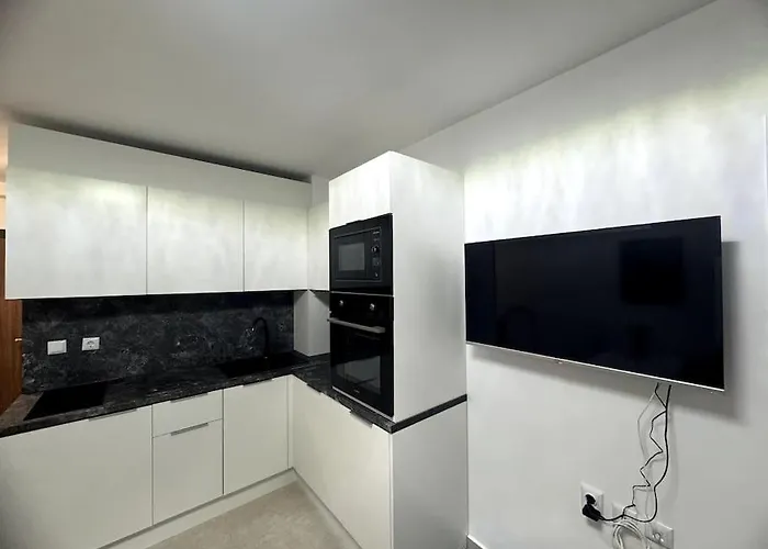 Premium Polarstar Luxury 150 M Zum Pool 3 Balkone Meeresblick Google Tv Bis Zu 6 Personen