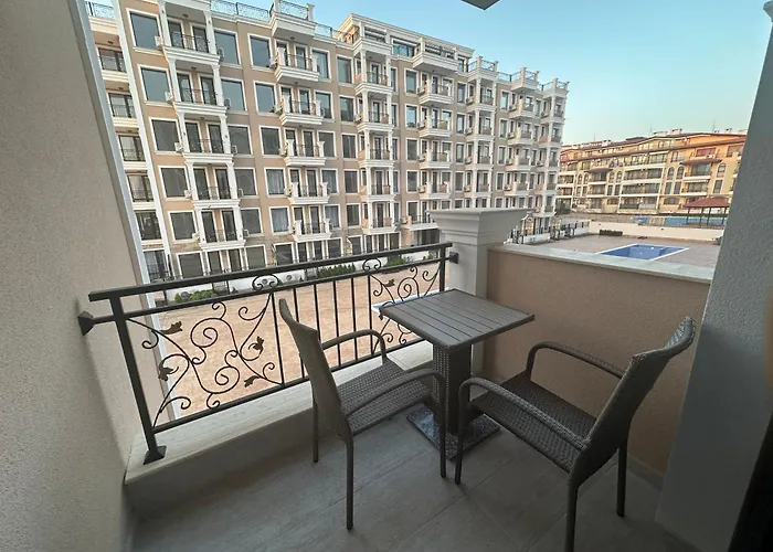 Premium Polarstar Luxury 150 M Zum Pool 3 Balkone Meeresblick Google Tv Bis Zu 6 Personen Apartament Sveti Vlas